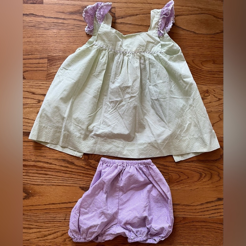 Girl’s (24 mo) summer open back shirt and bloomers (set). Green/purple